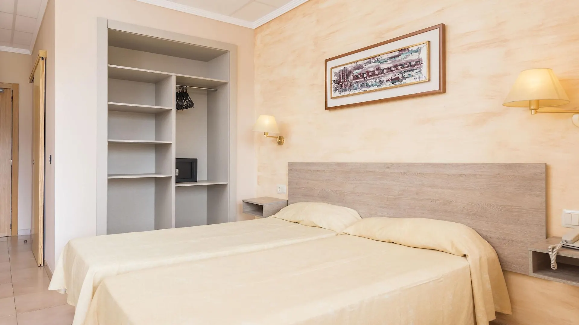 Nura Condor Playa de Palma  3*, Playa de Palma (Mallorca) Španělsko