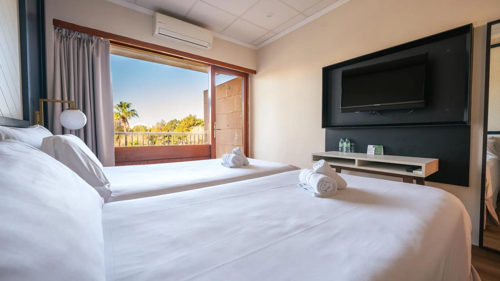 Nura Condor Playa de Palma  3*, Playa de Palma (Mallorca) Španělsko